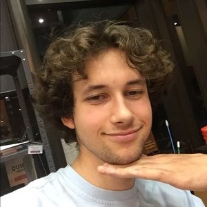 Meet your Posher, Mitchell